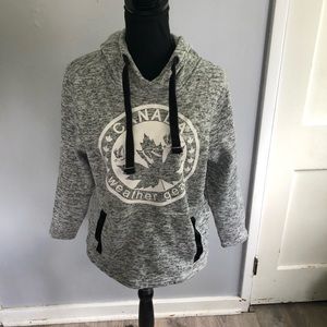 Canada Weather Gear Woman’s Medium Light Gray Hoodie